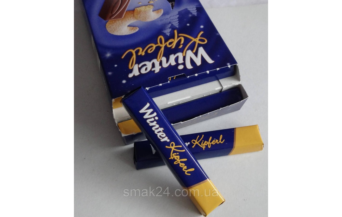 Шоколад з молочним кремом і ванільним печивом Choceur Winter Kipferl (11шт батонч.) Німеччина 200г