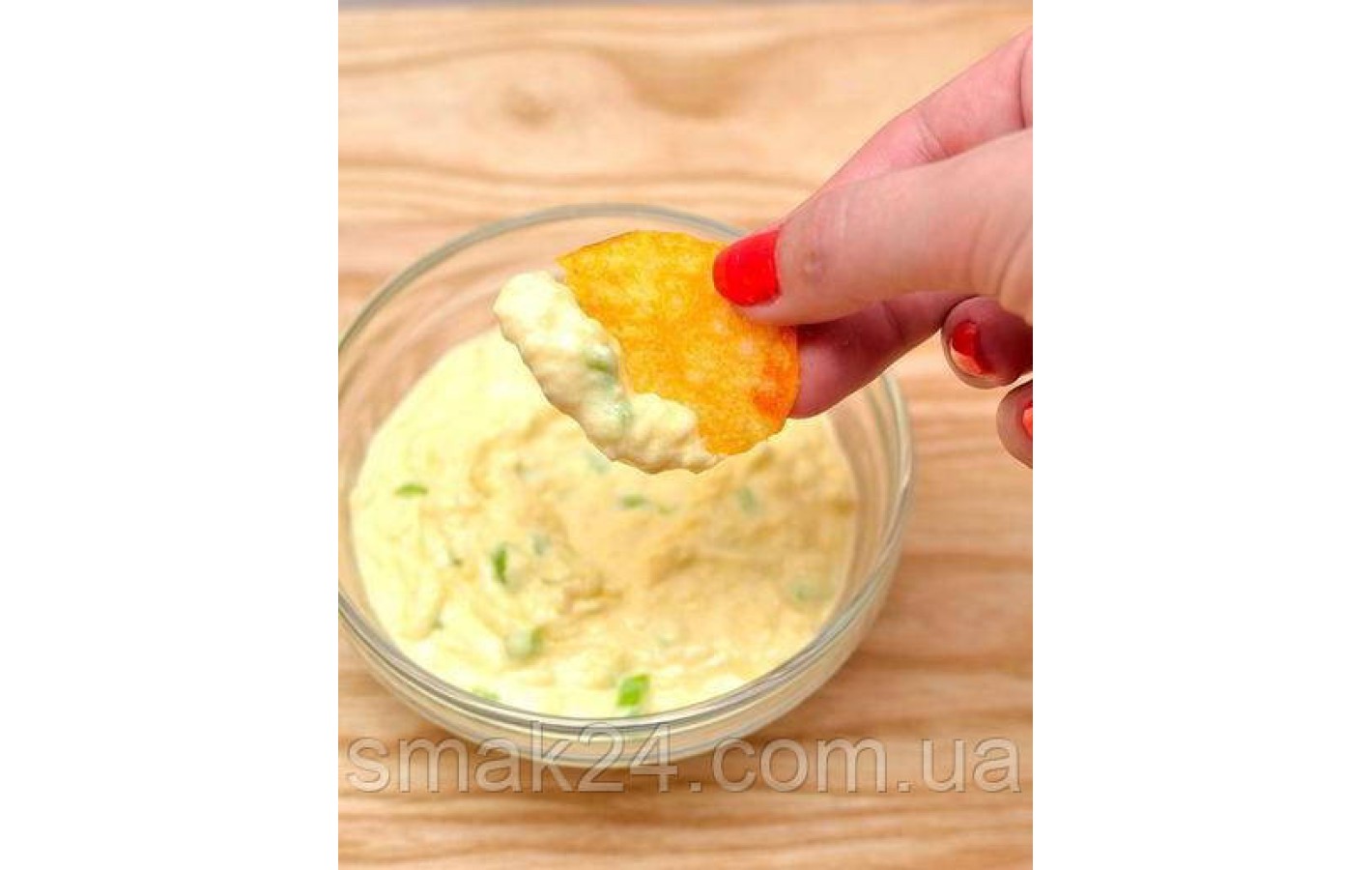 Чипсы картофельные волнистые со вкусом сырного соуса с зеленым луком Chipster's 110г Украина