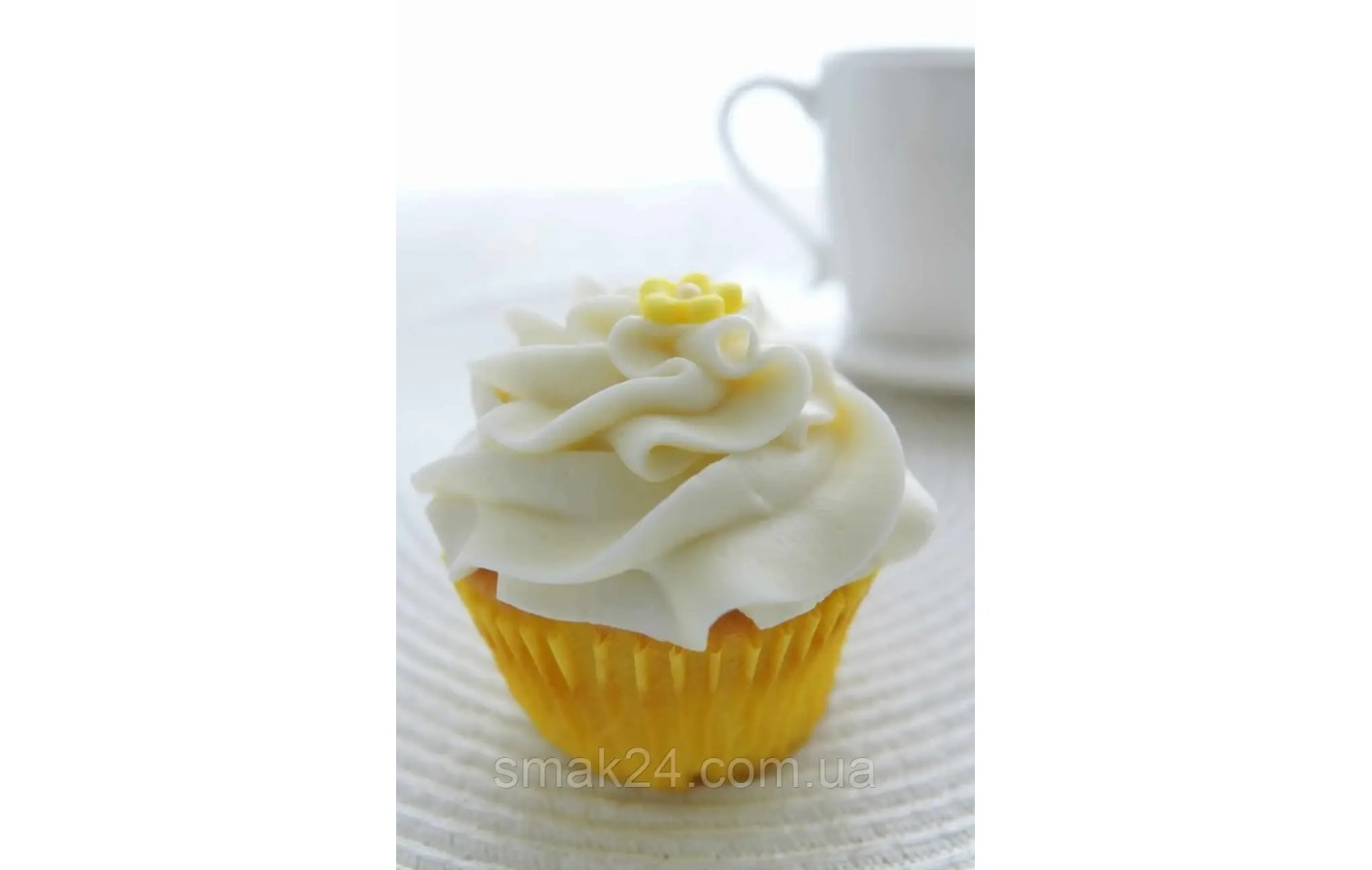 Шоколад білий з лимонним кремом та бісквітом Schogetten Cakefime a la Lemon Cupcake 100г Німеччина