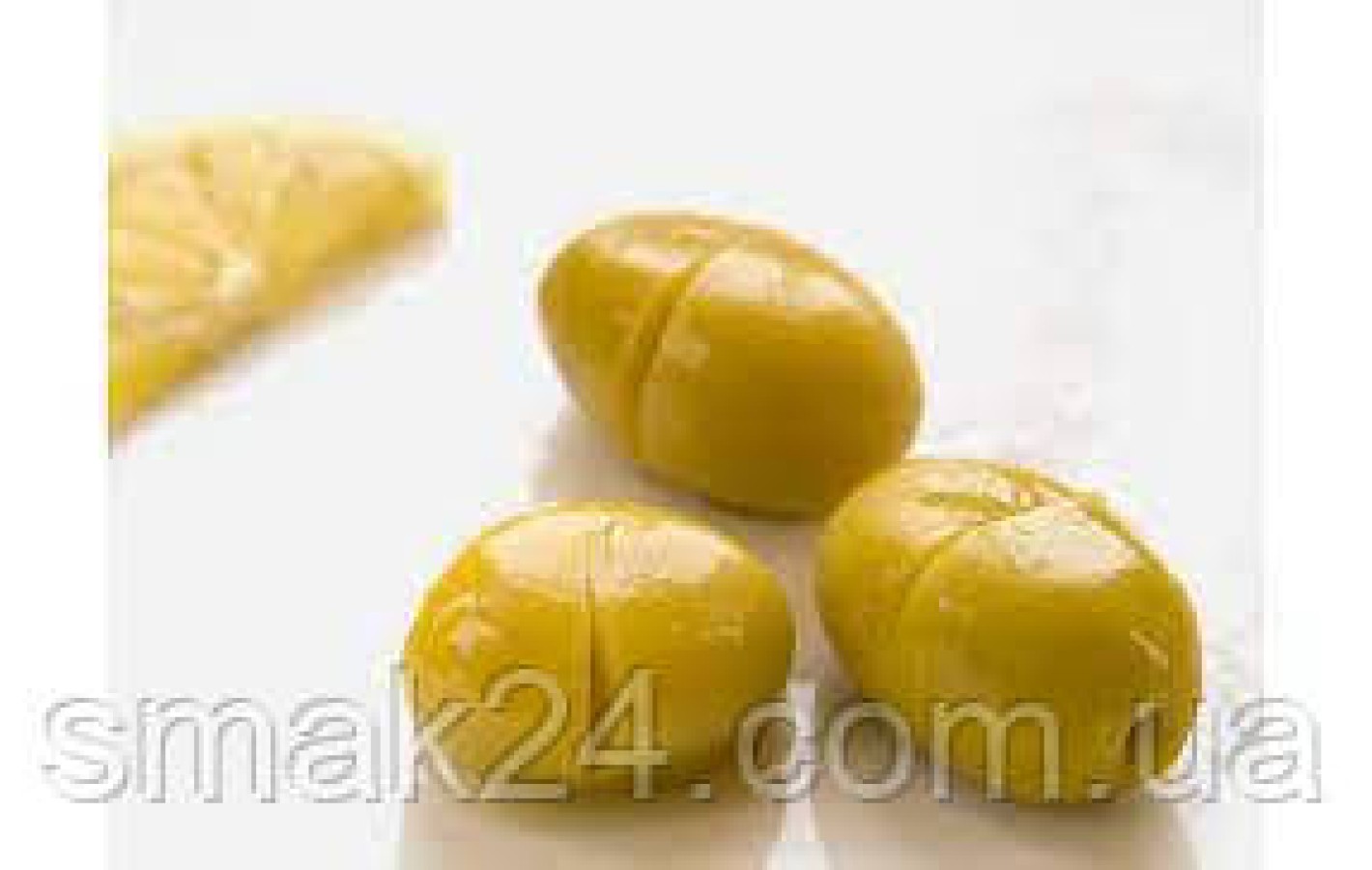 Оливки зеленые с надрезами с косточкой Aren Scratched Green Olives 580г/400г Турция