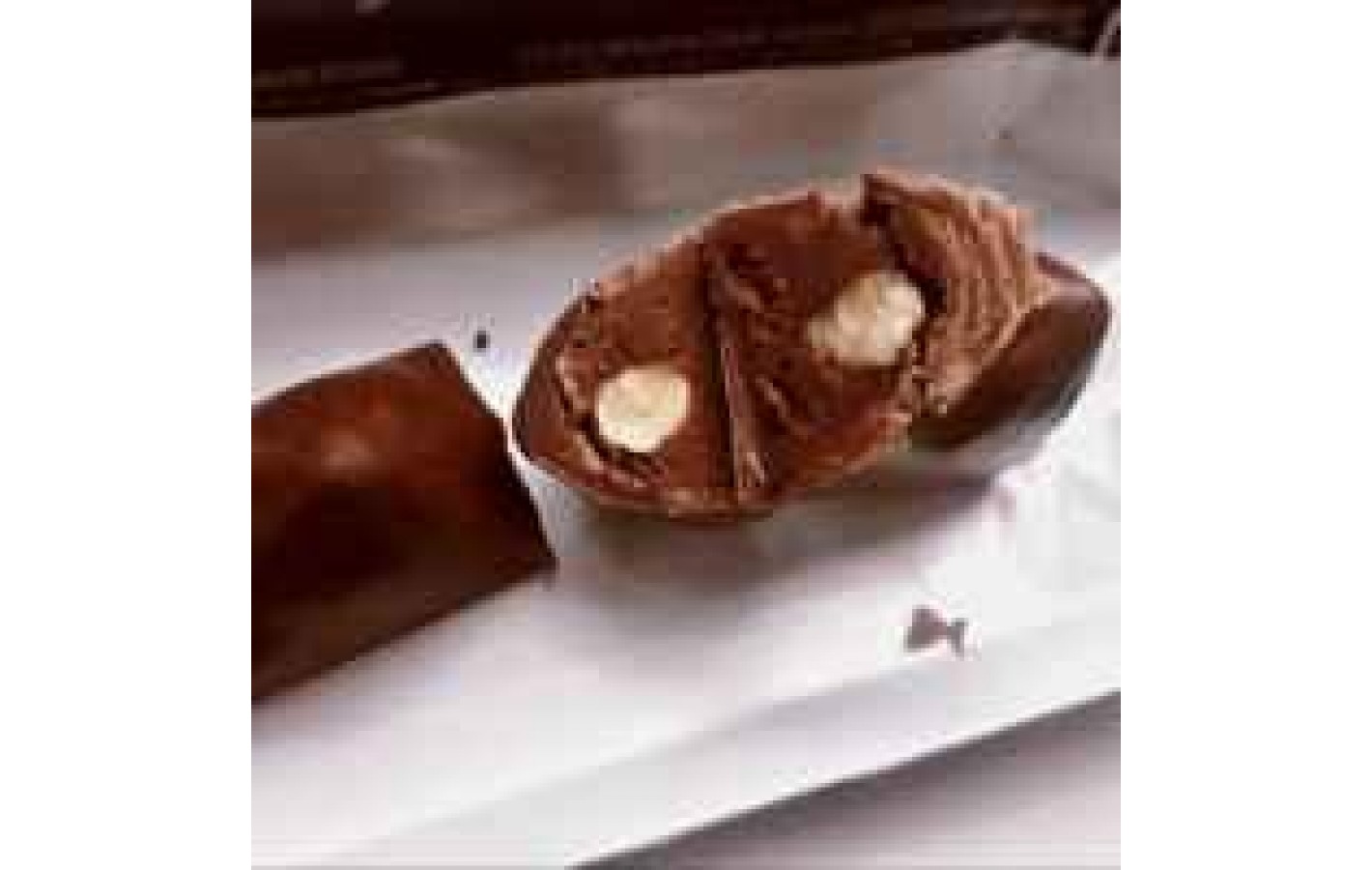 Шоколад чорний З начинкою та цілим Millennium Hazelnuts Dark chocolate 40г Україна