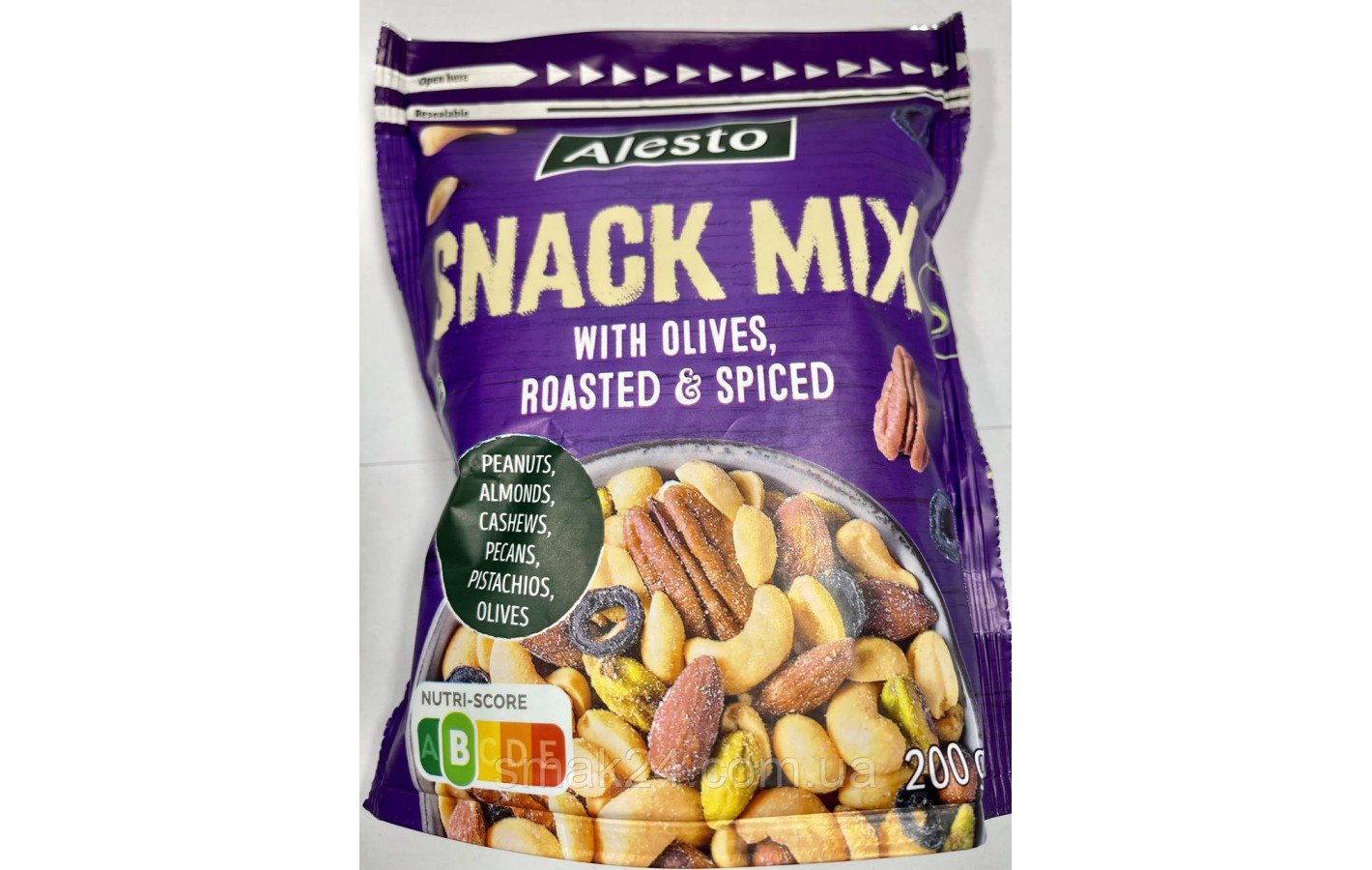 Горіховий мікс з оливками та спеціями Alesto Snack Mix With Olives, roasted&spiced 200г Польща